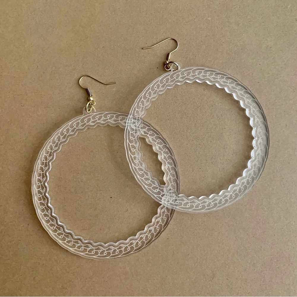 BRWNGRLZ Kadena Hoop earrings